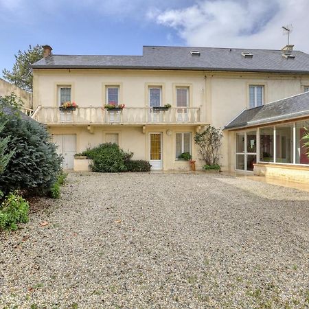 Maison Spacieuse Avec Jardin Pres De Le Bouffay Commes Exterior photo