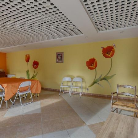 Maison Spacieuse Avec Jardin Pres De Le Bouffay Commes Exterior photo